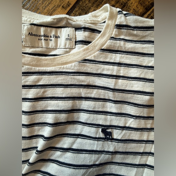Abercrombie & Fitch Navy and White Striped Tee - Picture 2 of 2